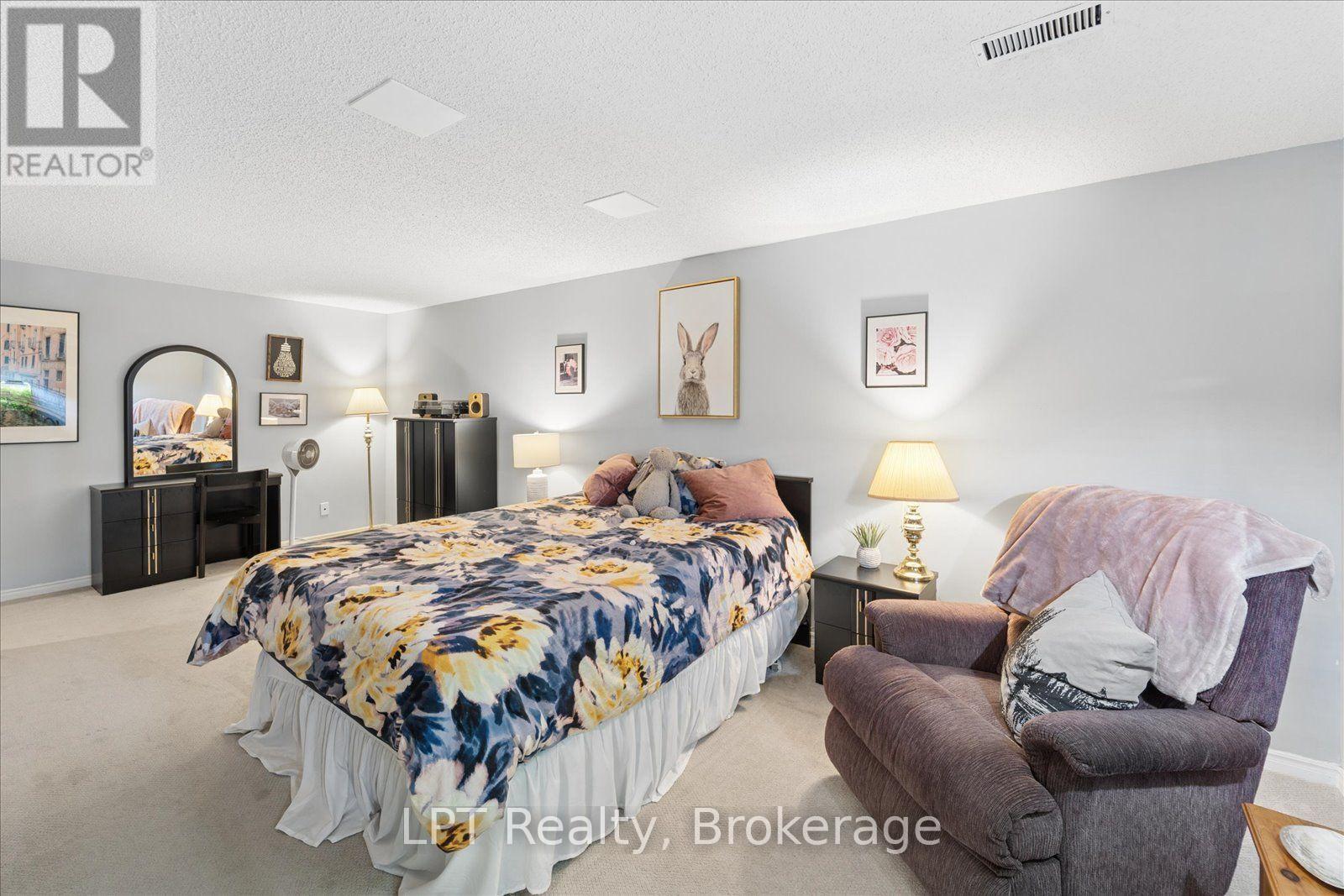 22 Ennisclare Place, Whitby, ON photo 36