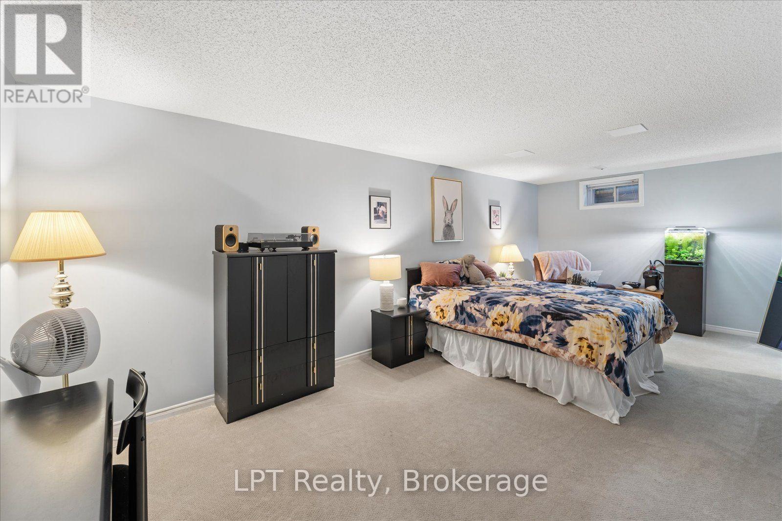 22 Ennisclare Place, Whitby, ON photo 37