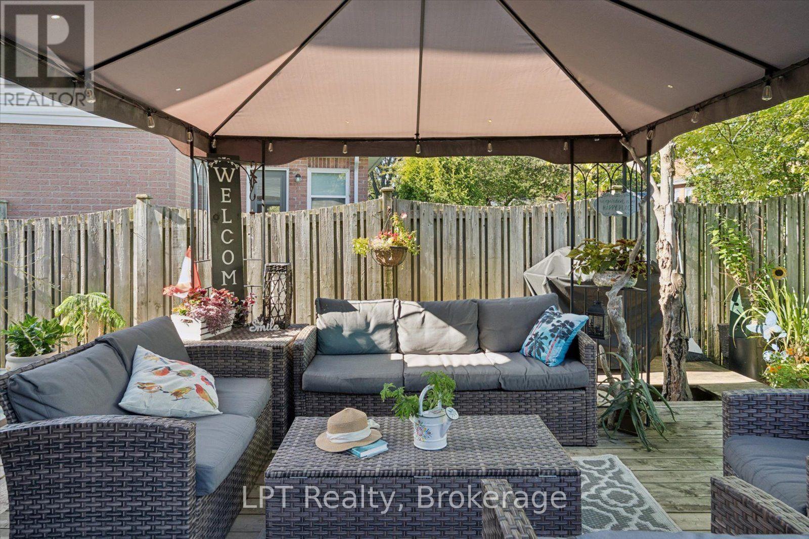 22 Ennisclare Place, Whitby, ON photo 41