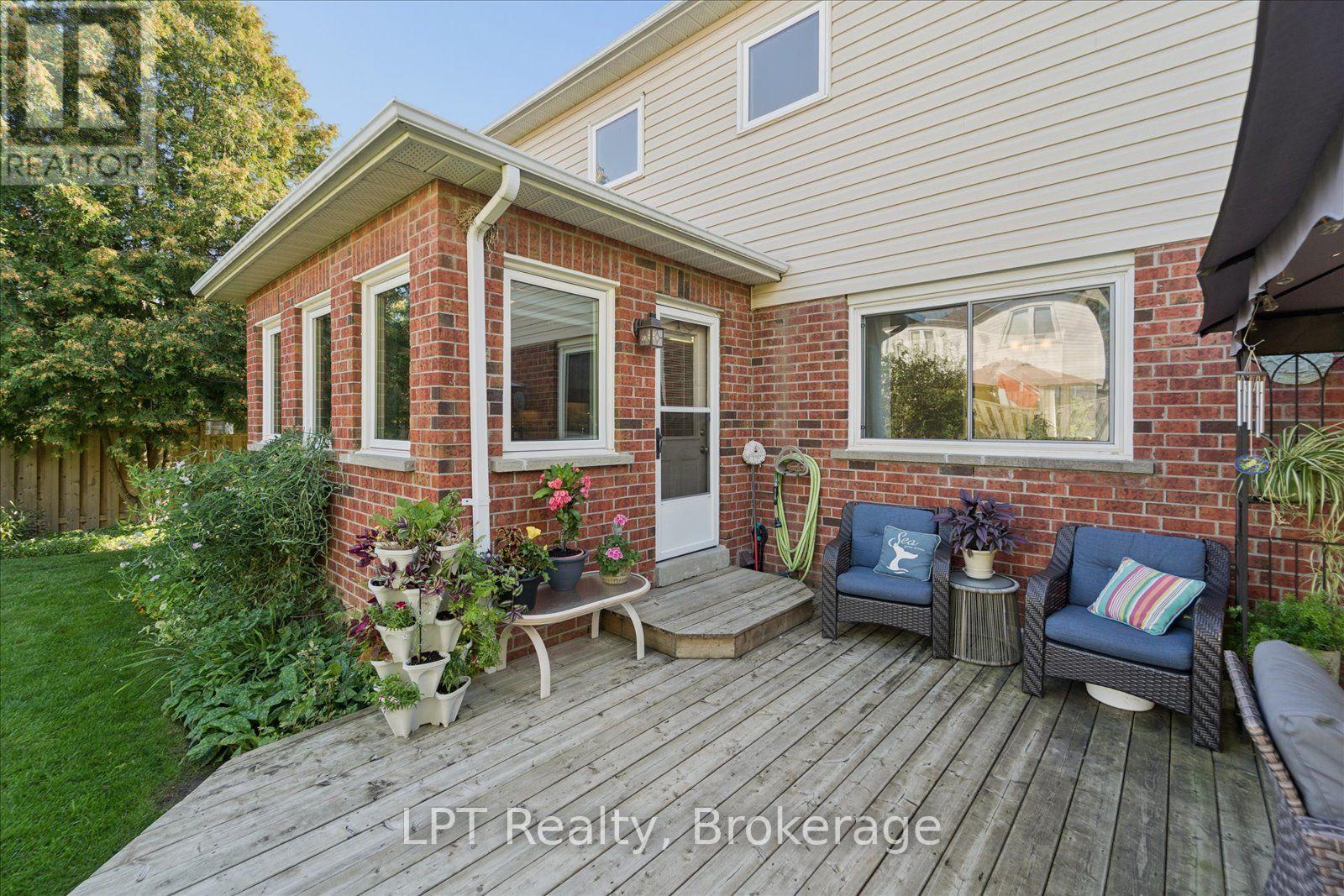 22 Ennisclare Place, Whitby, ON photo 44