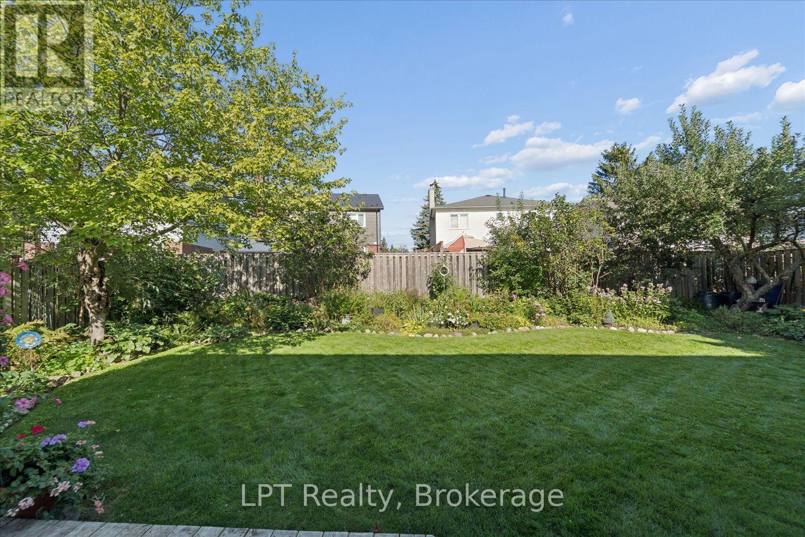 22 Ennisclare Place, Whitby, ON photo 47