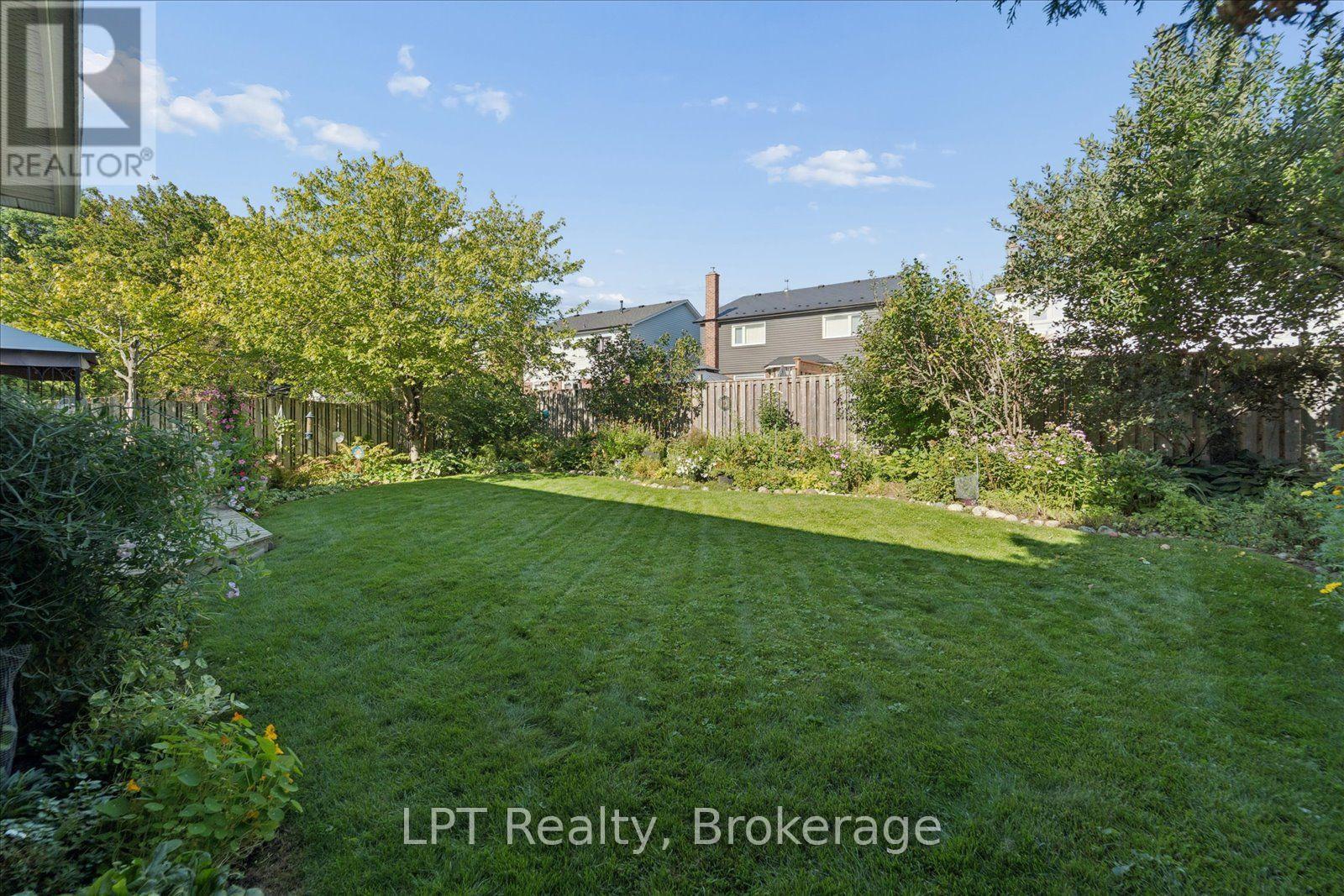 22 Ennisclare Place, Whitby, ON photo 48