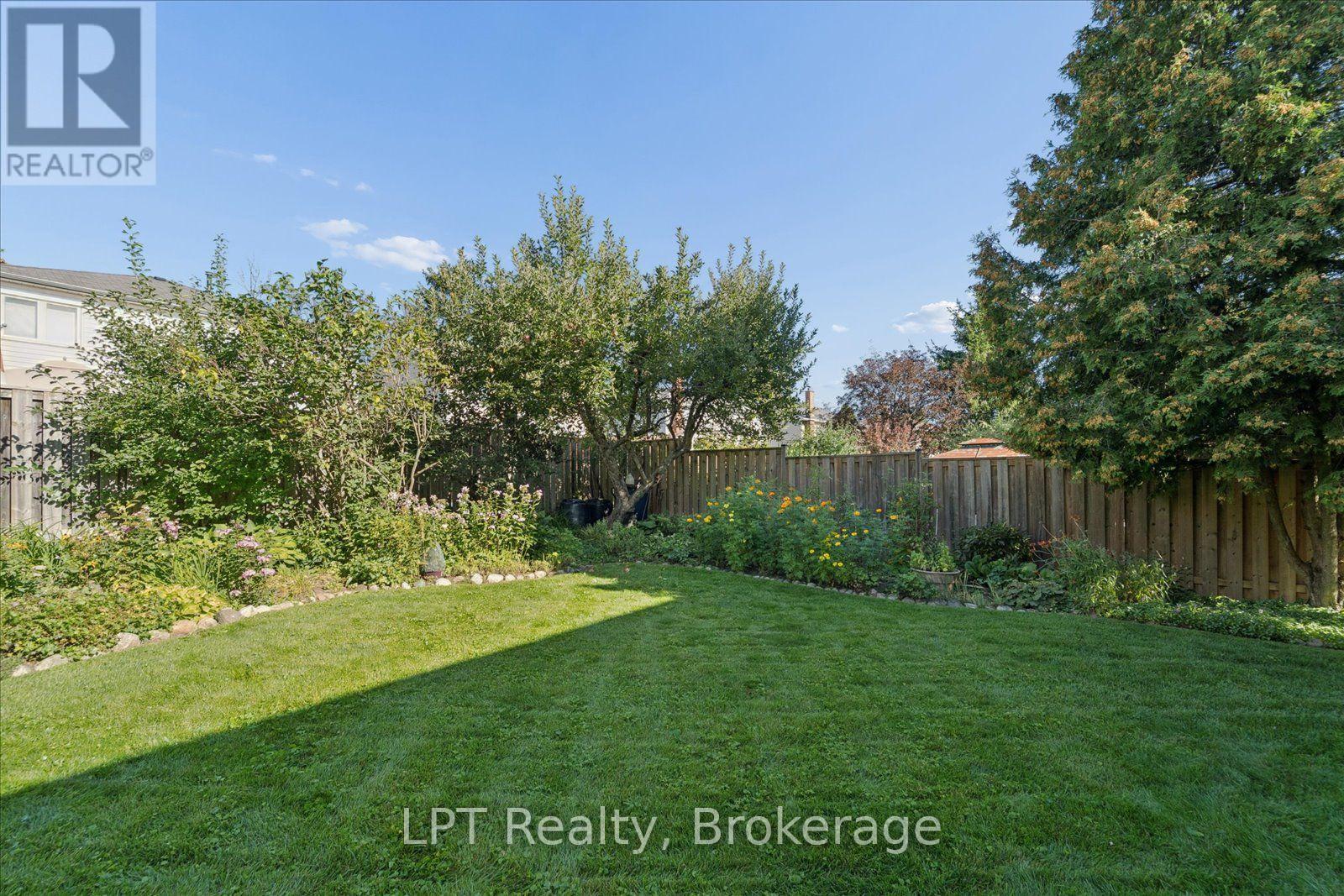 22 Ennisclare Place, Whitby, ON photo 50