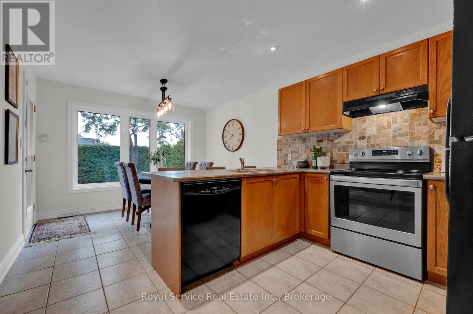 34 Bridlewood Boulevard, Whitby, ON photo 16