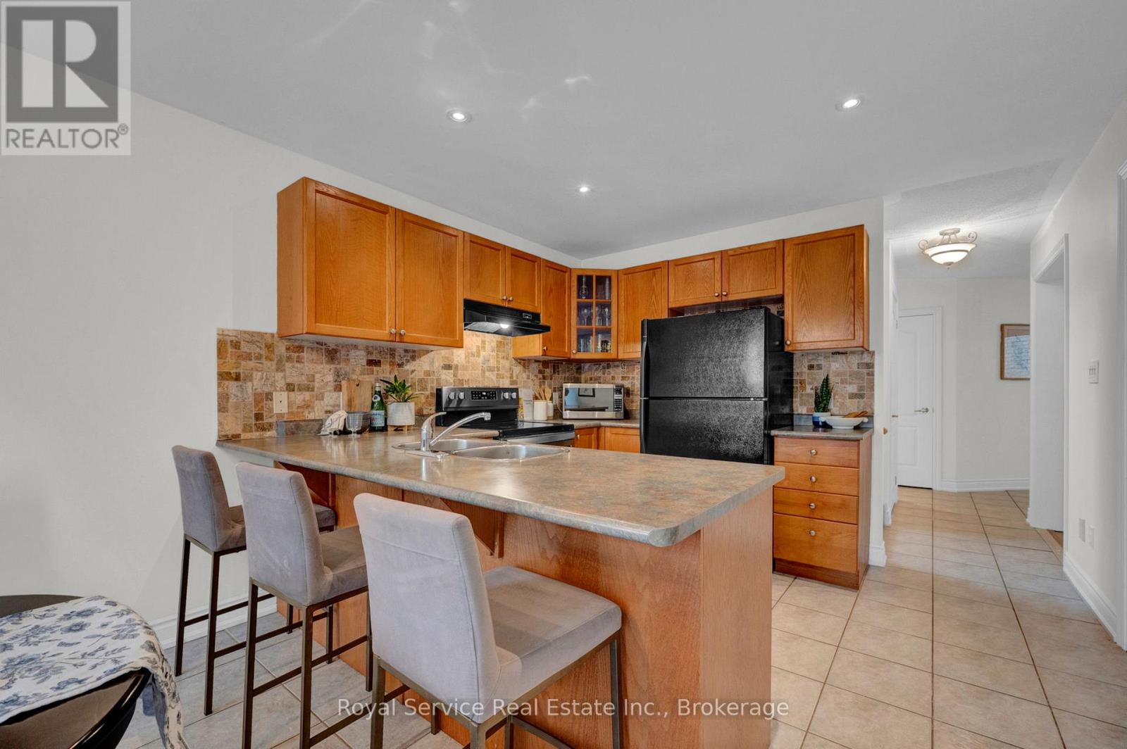34 Bridlewood Boulevard, Whitby, ON photo 17