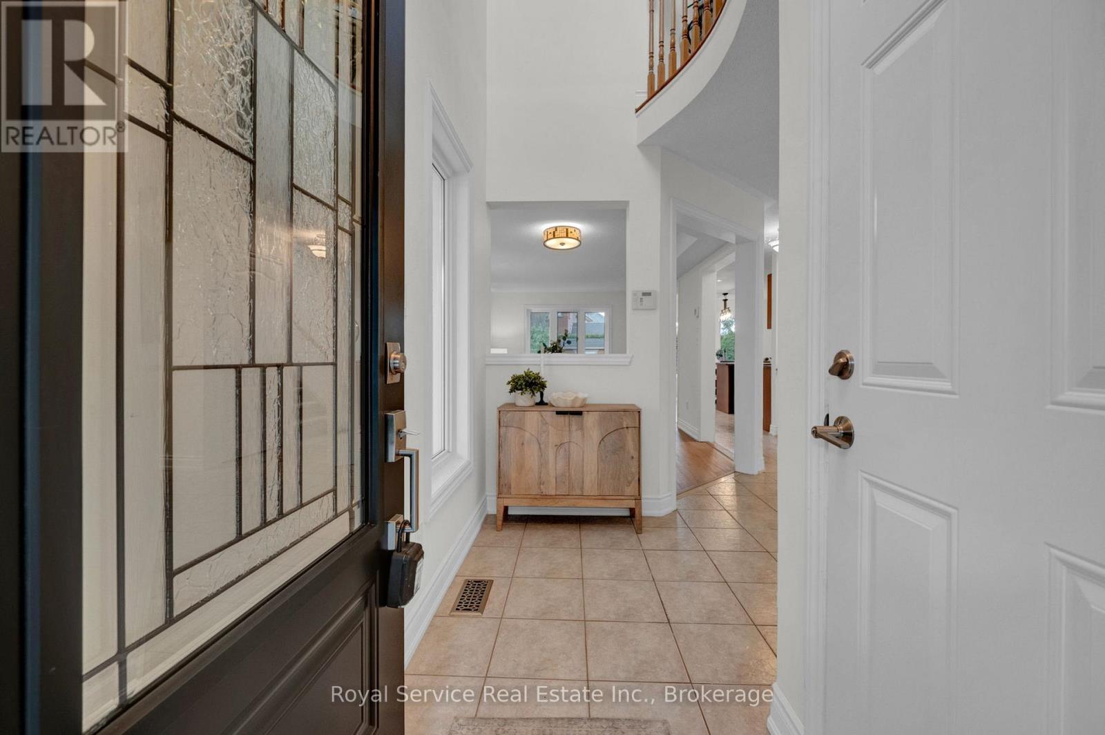 34 Bridlewood Boulevard, Whitby, ON photo 2