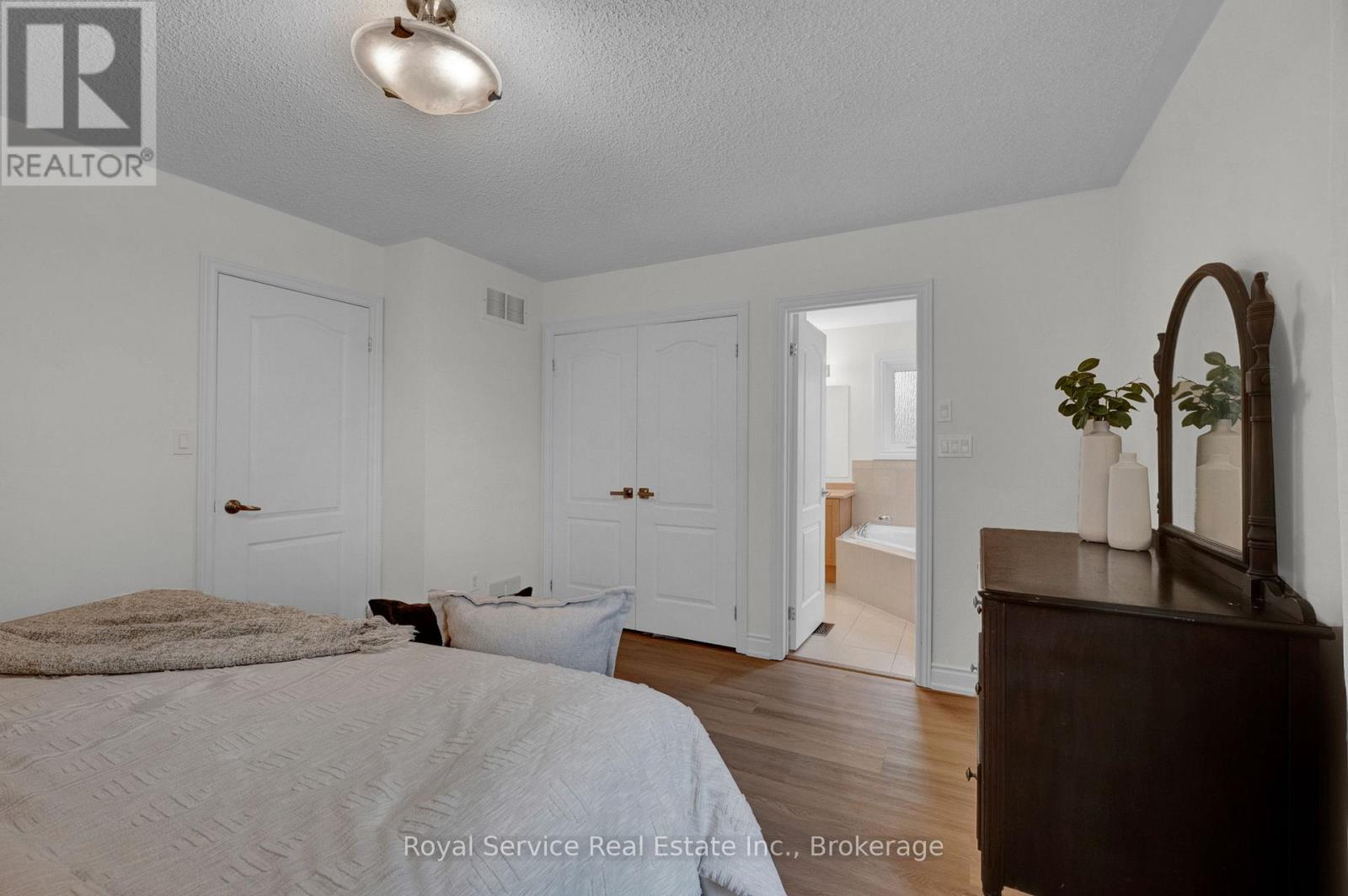 34 Bridlewood Boulevard, Whitby, ON photo 23