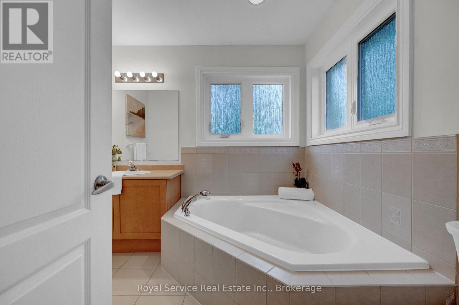 34 Bridlewood Boulevard, Whitby, ON photo 24