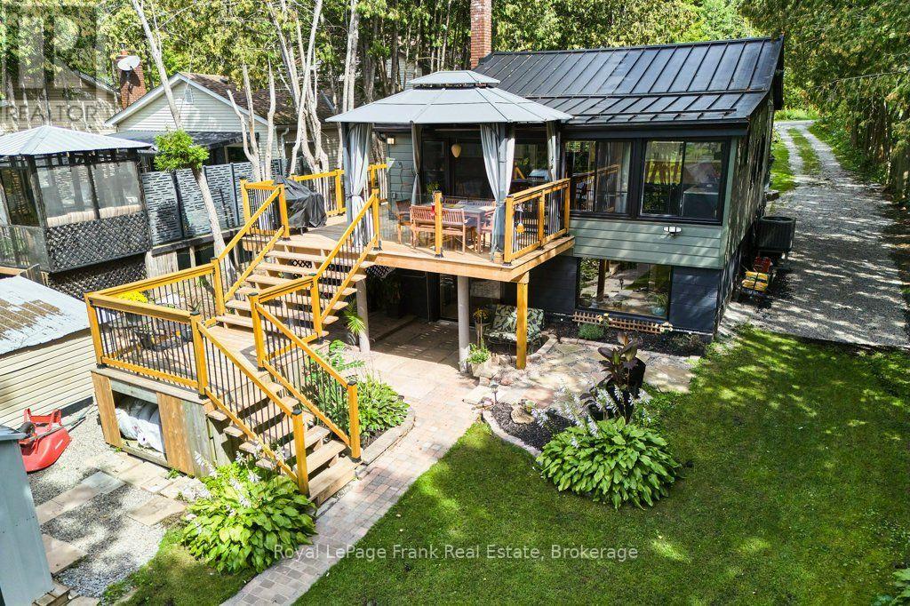 100 Pilkey Road, Uxbridge, Ontario, L0C1H0, Uxbridge, Ontario — photo 2 of 5