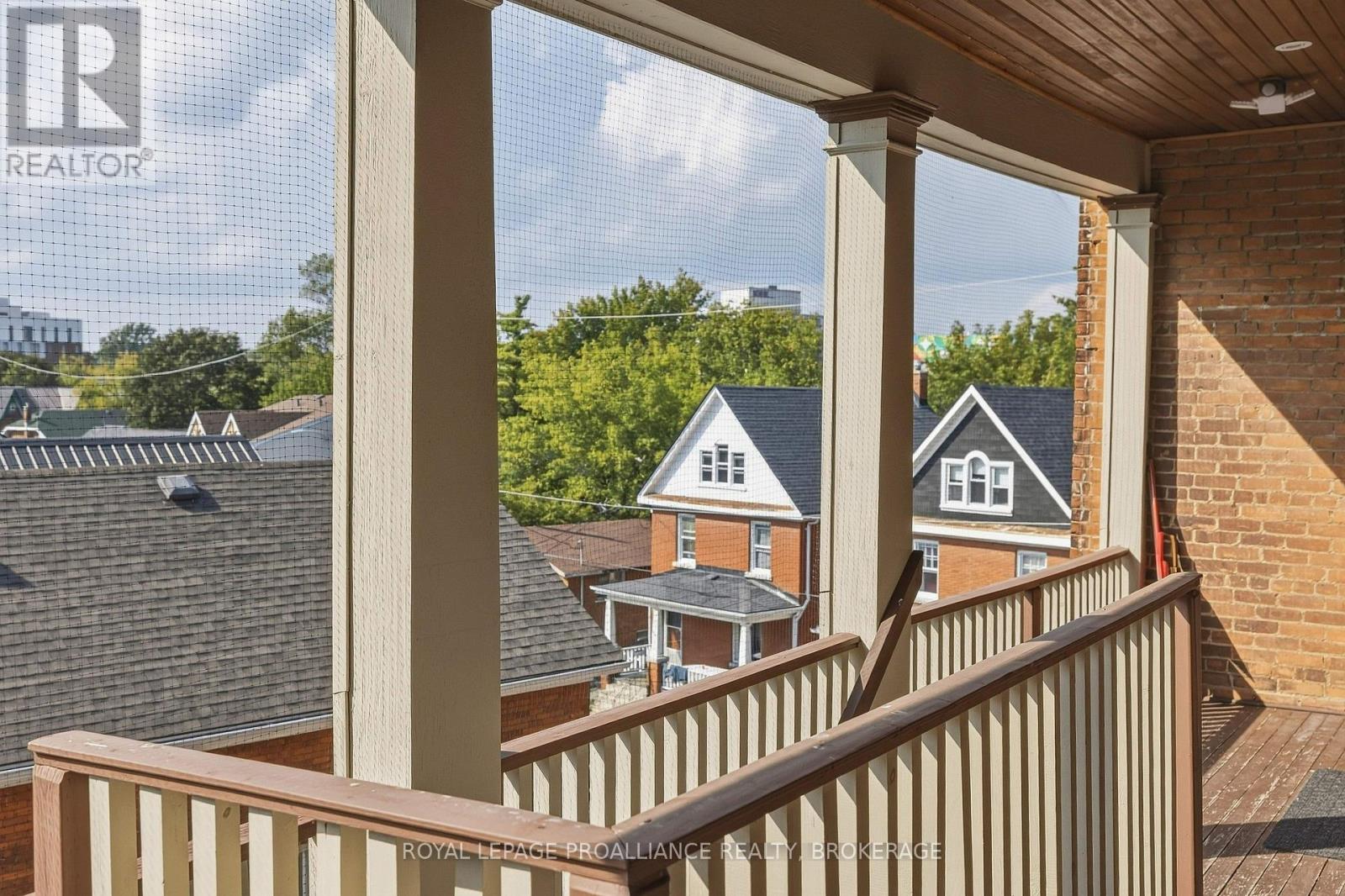 #5 244 BARRIE STREET - Image 33