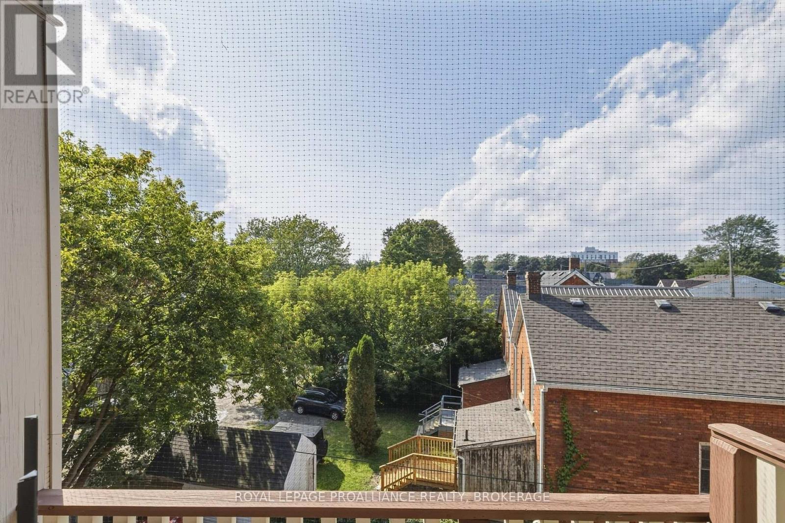 #5 244 BARRIE STREET - Image 34