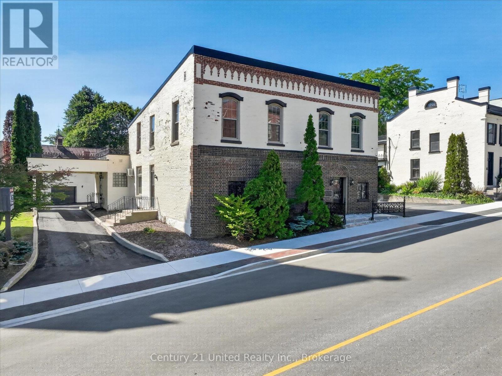 135 Walton Street — photo 35