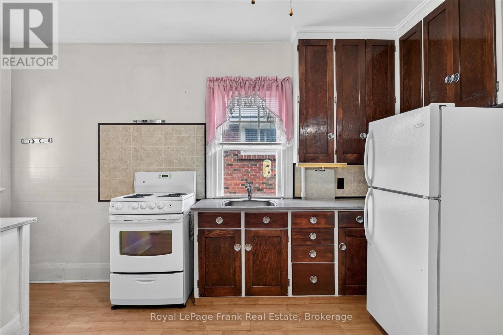 466 EDISON AVENUE - 11