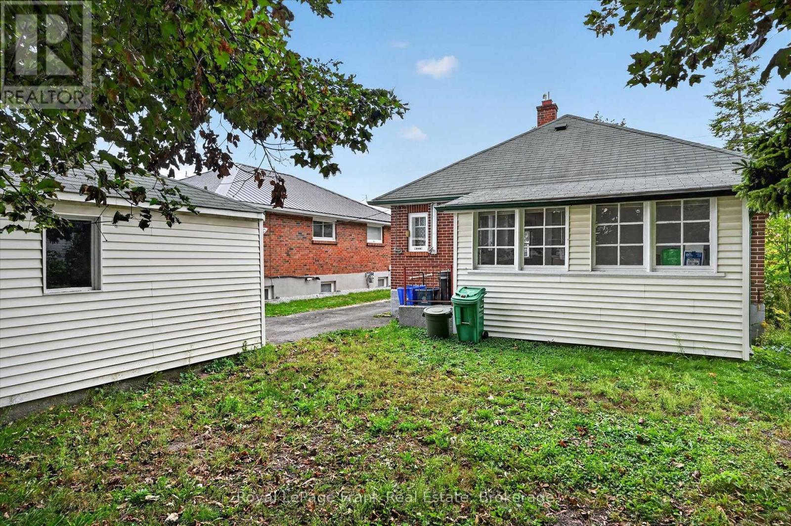 466 EDISON AVENUE - 37