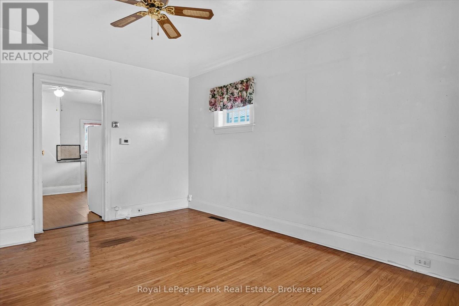 466 EDISON AVENUE - 7