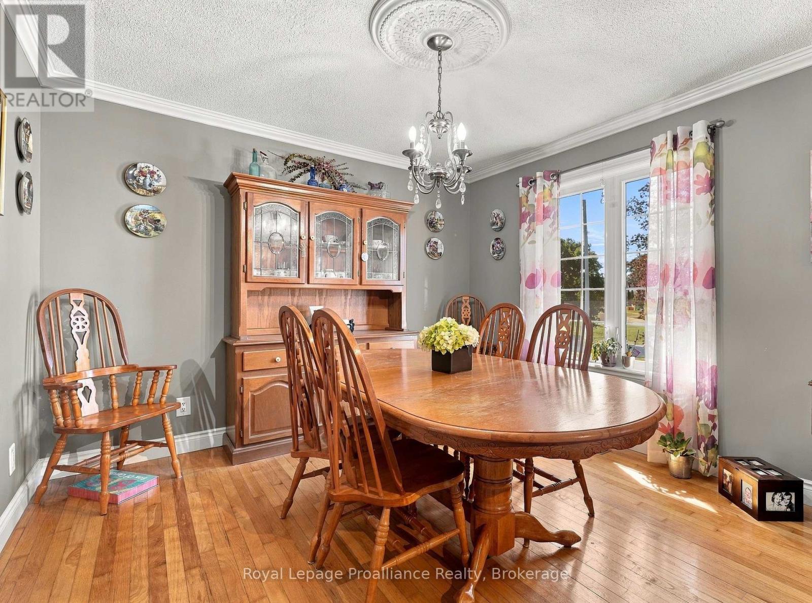 99 WESTWIND CRESCENT - 12