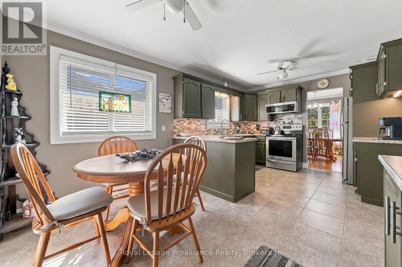 99 WESTWIND CRESCENT - 14