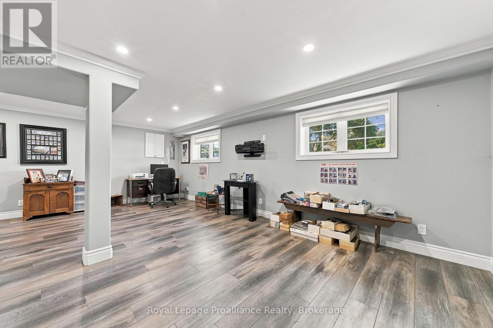 99 WESTWIND CRESCENT - Image 32