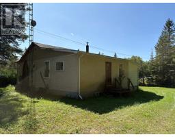 Mud room - 38871 Combermere Road, Madawaska Valley, ON K0J1L0 Photo 6