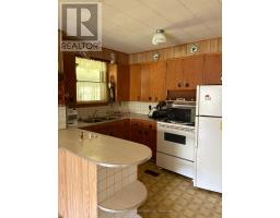 38871 Combermere Road, Madawaska Valley, ON K0J1L0 Photo 8