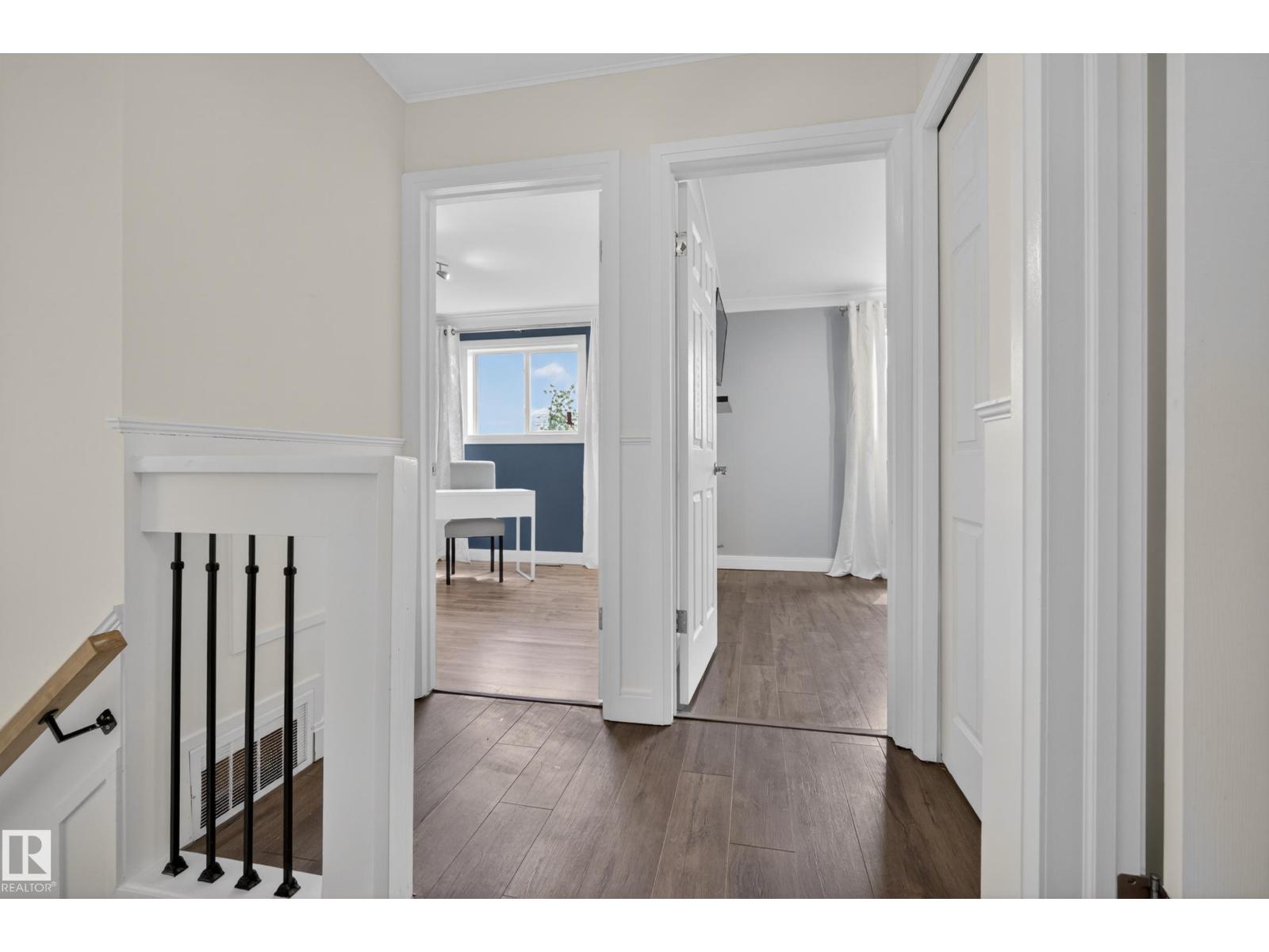 11827 8 AV NW - 20
