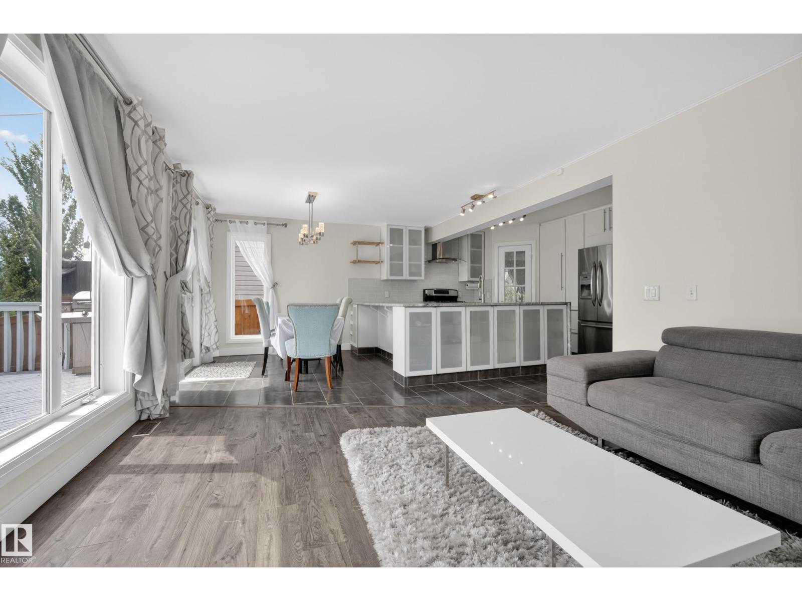 11827 8 AV NW - 13