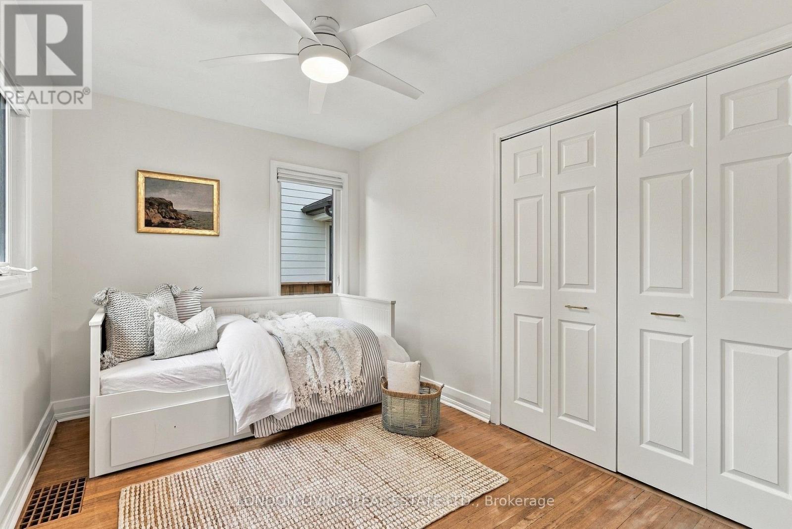 56 DUCHESS AVENUE - 20