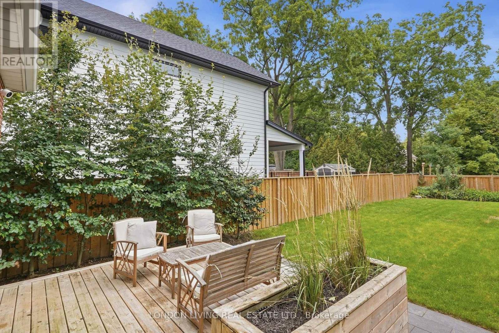 56 DUCHESS AVENUE - 29