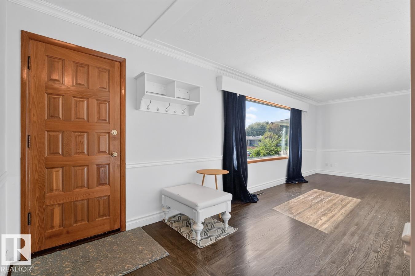 7304 98A AV NW - Image 7