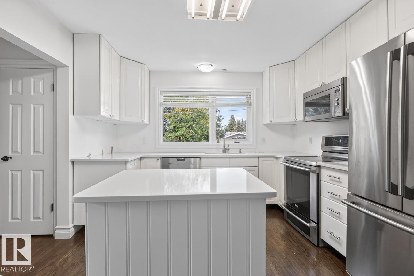7304 98A AV NW - Image 13
