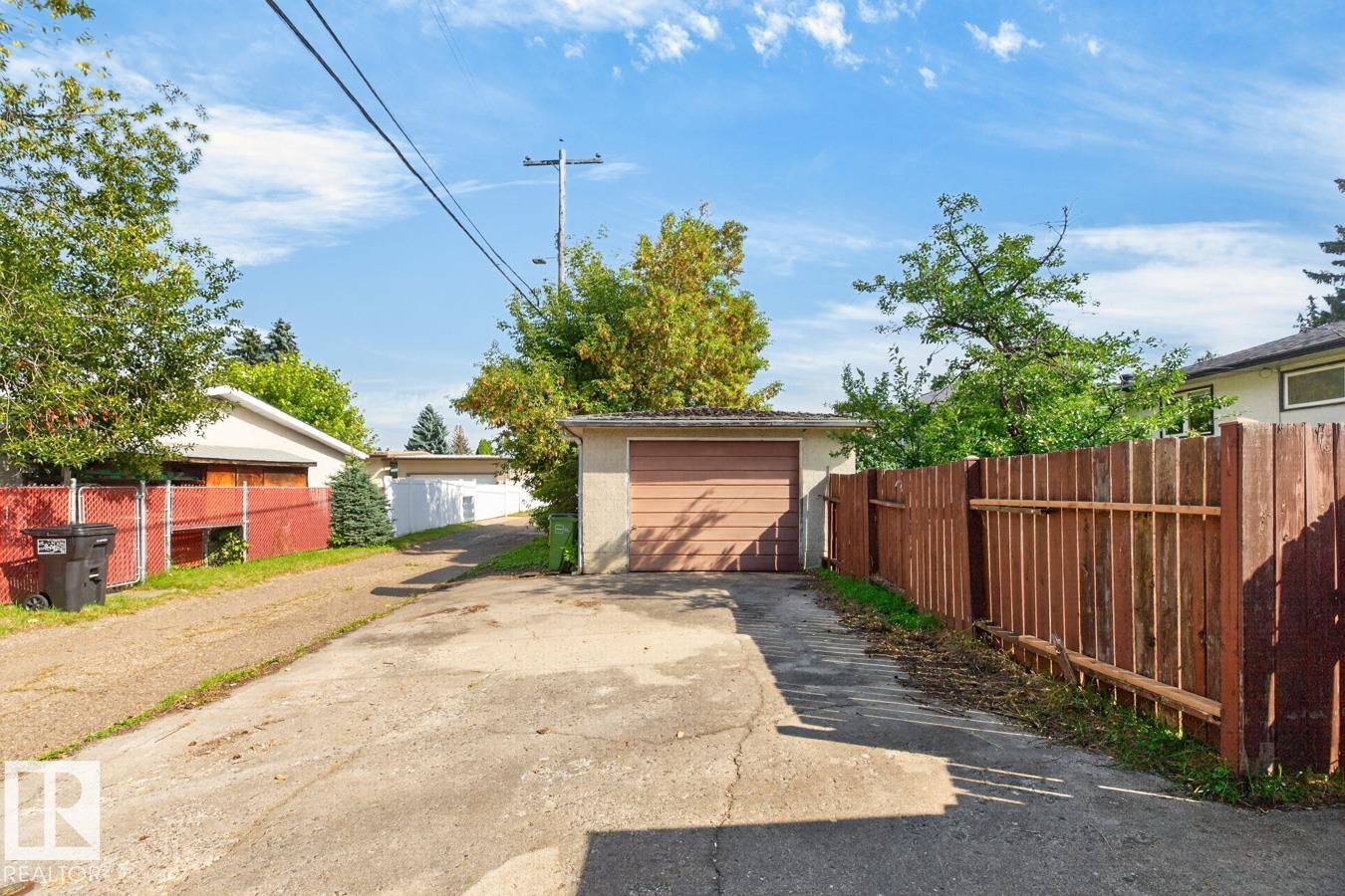7304 98A AV NW - 41