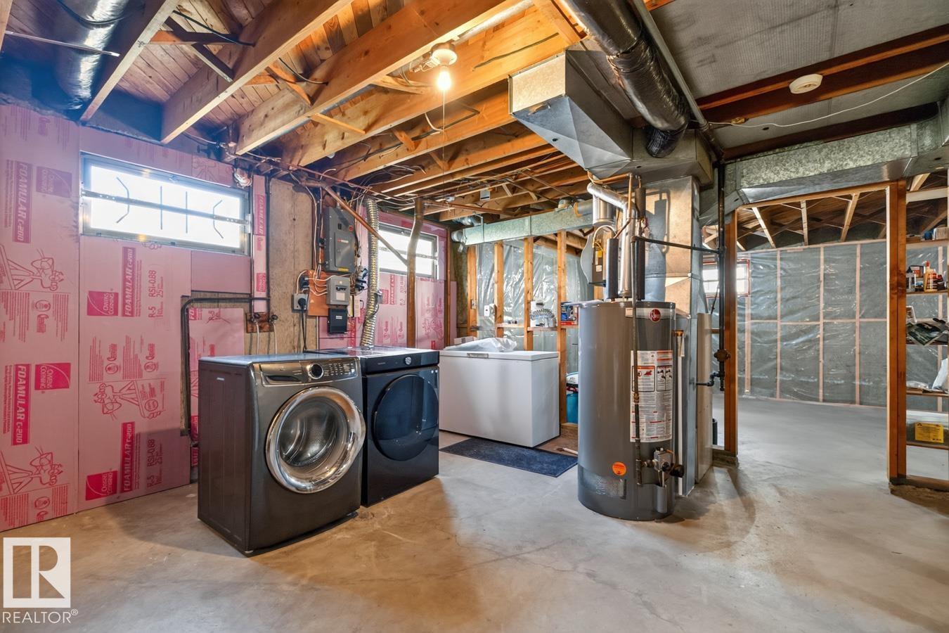 7304 98A AV NW - Image 33