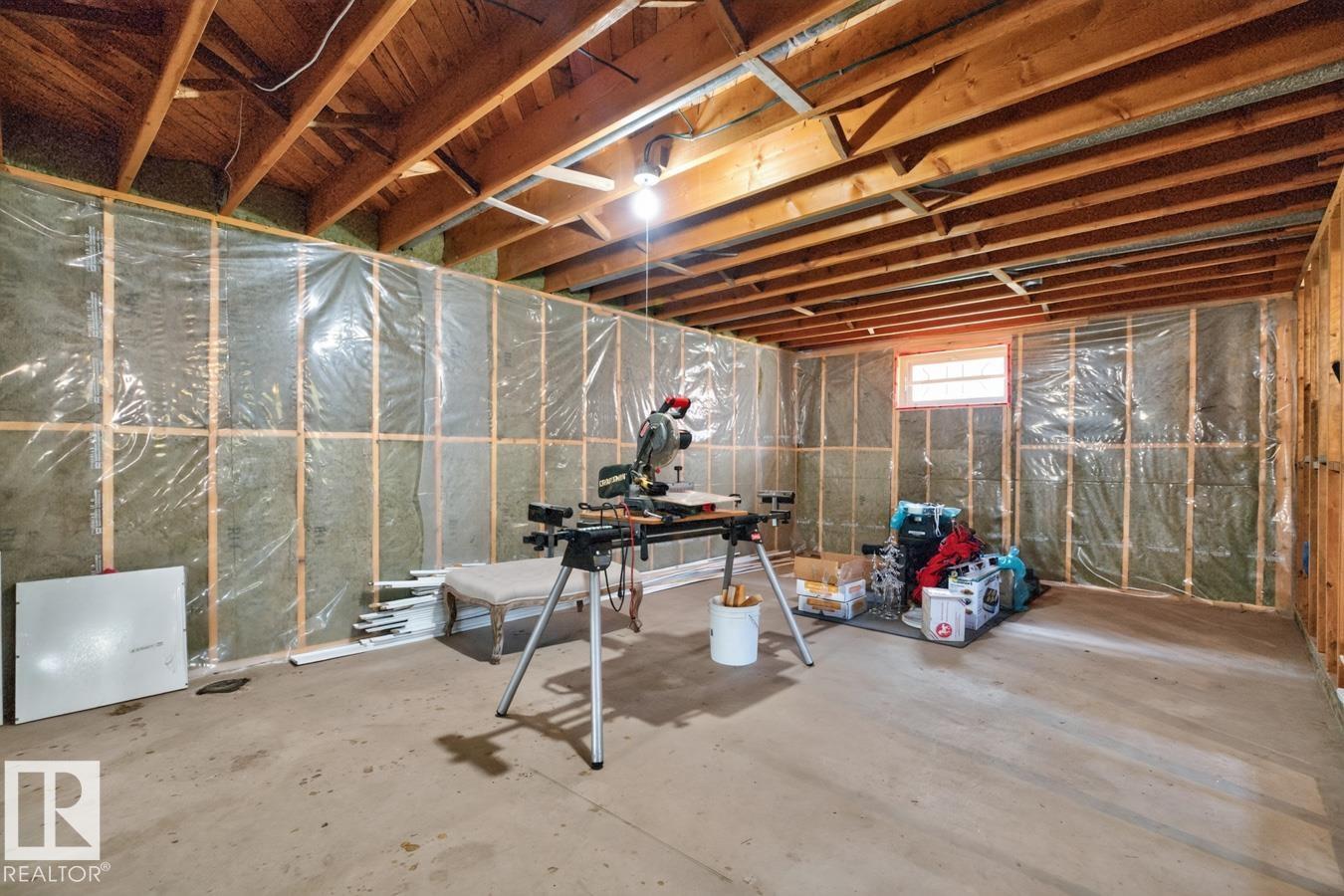 7304 98A AV NW - Image 36