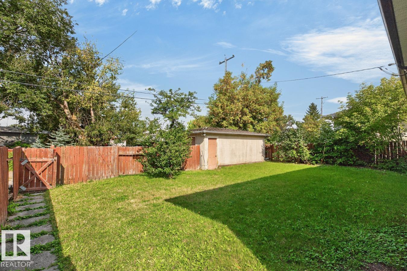 7304 98A AV NW - Image 38