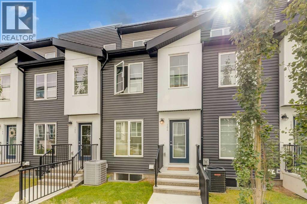 #104 474 Seton Circle SE - 1