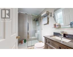 11 Amber Place thumbnail 24