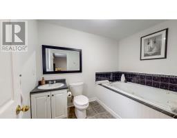 11 Amber Place thumbnail 27