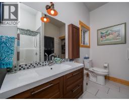1960 Palumbo Heights Drive, Golden, BC V0A1H4 Photo 56