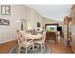 Foyer - 8 Fieldcrest Avenue, Ottawa, ON K2J4W7 Photo 16