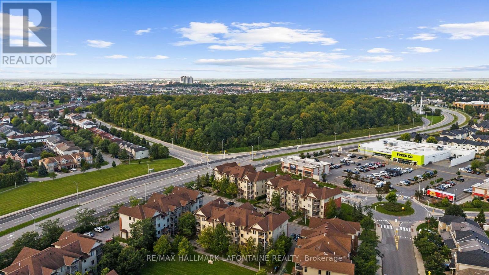 7 – 585 STONEFIELD PRIVATE, Ottawa. Luxury613. By Peter Sagos - Image 30