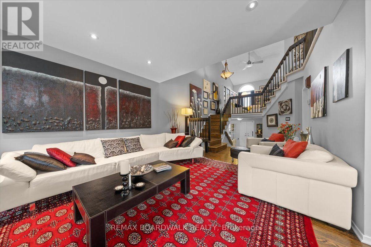 24 HACKETT STREET, Ottawa. Luxury613. By Peter Sagos - Image 10