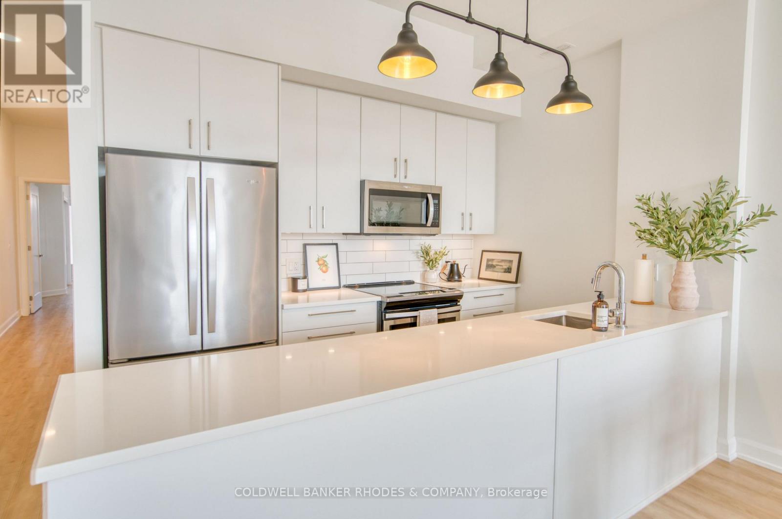 5 – 515 GLADSTONE AVENUE, Ottawa. Luxury613. By Peter Sagos - Image 8