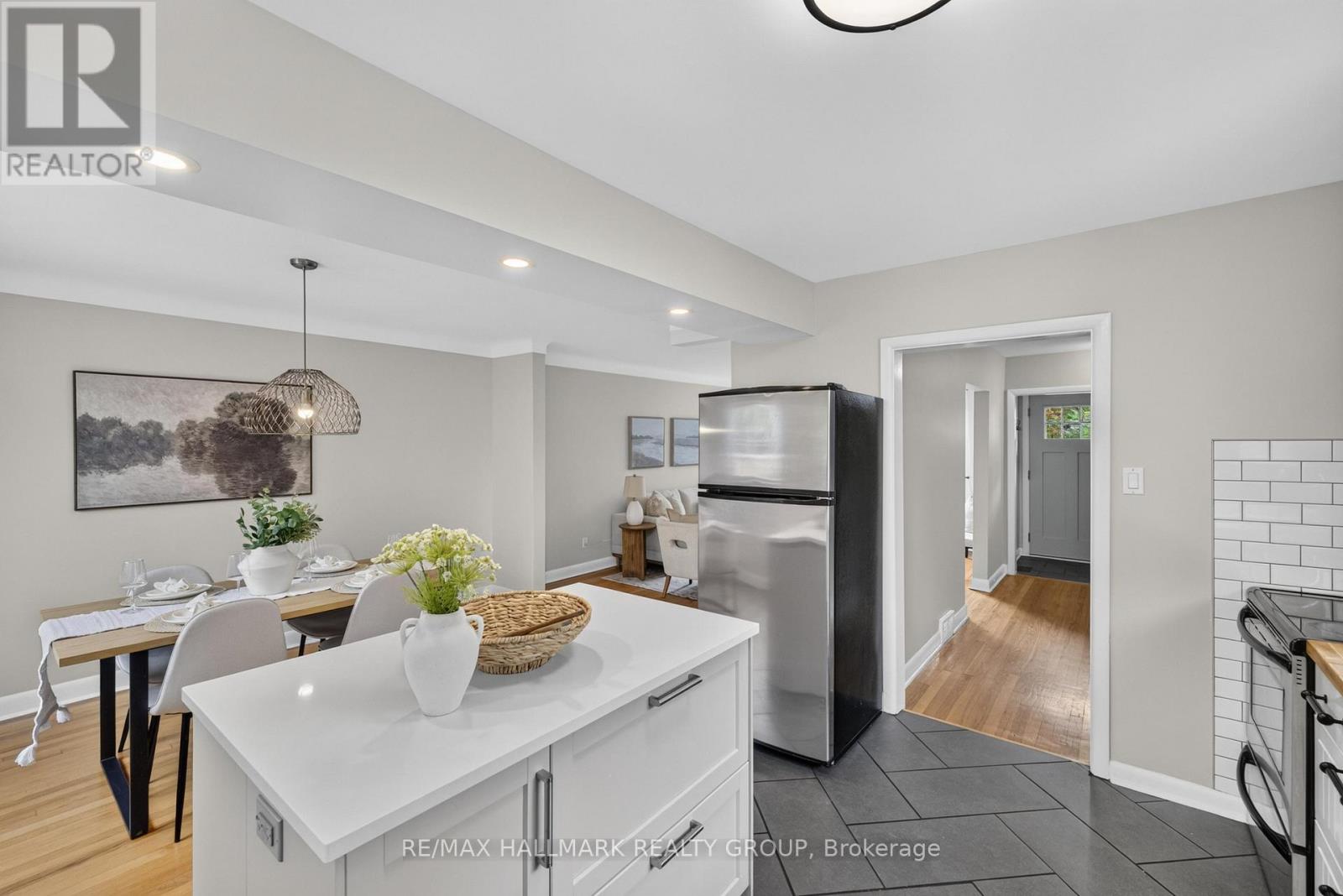 1213 EMPEROR AVENUE photo 14