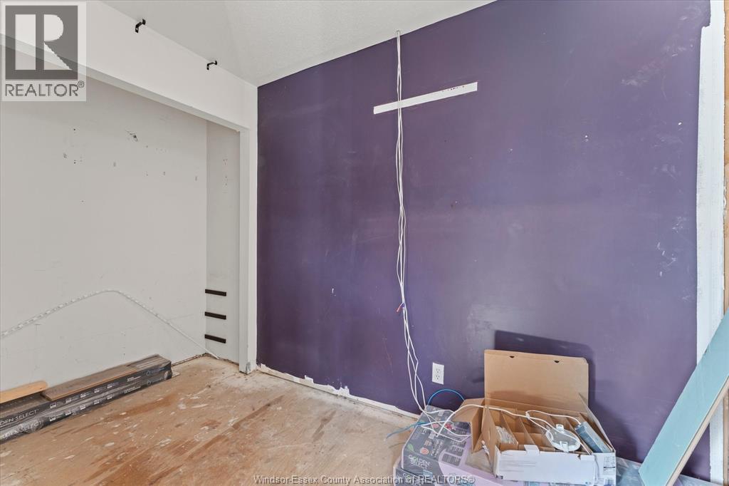 584 PETTYPIECE DRIVE - Image 23