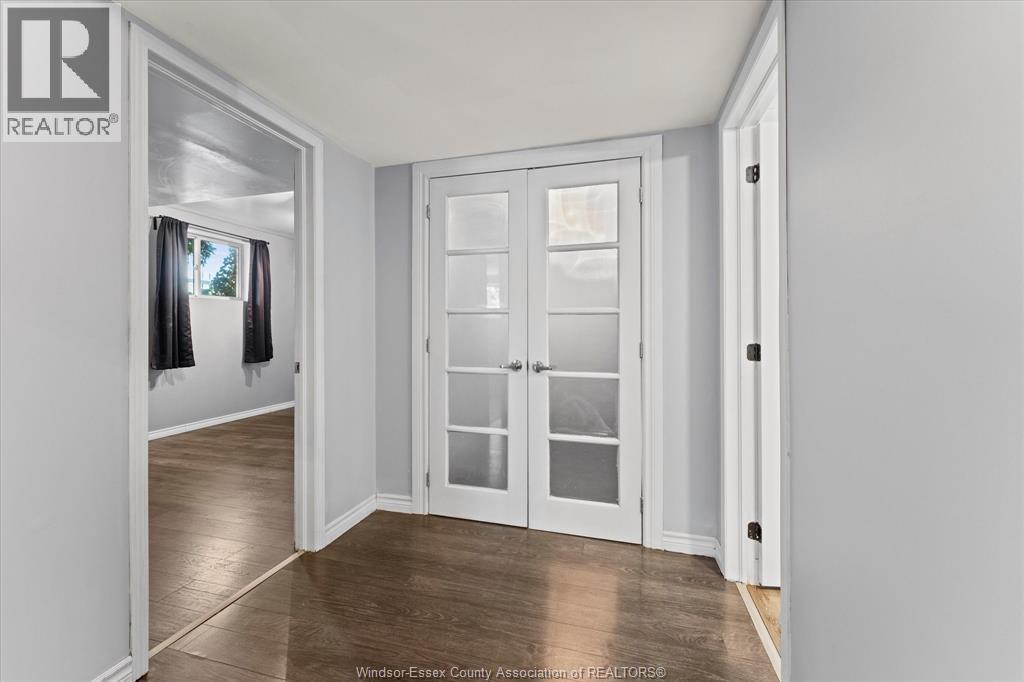 584 PETTYPIECE DRIVE - Image 25