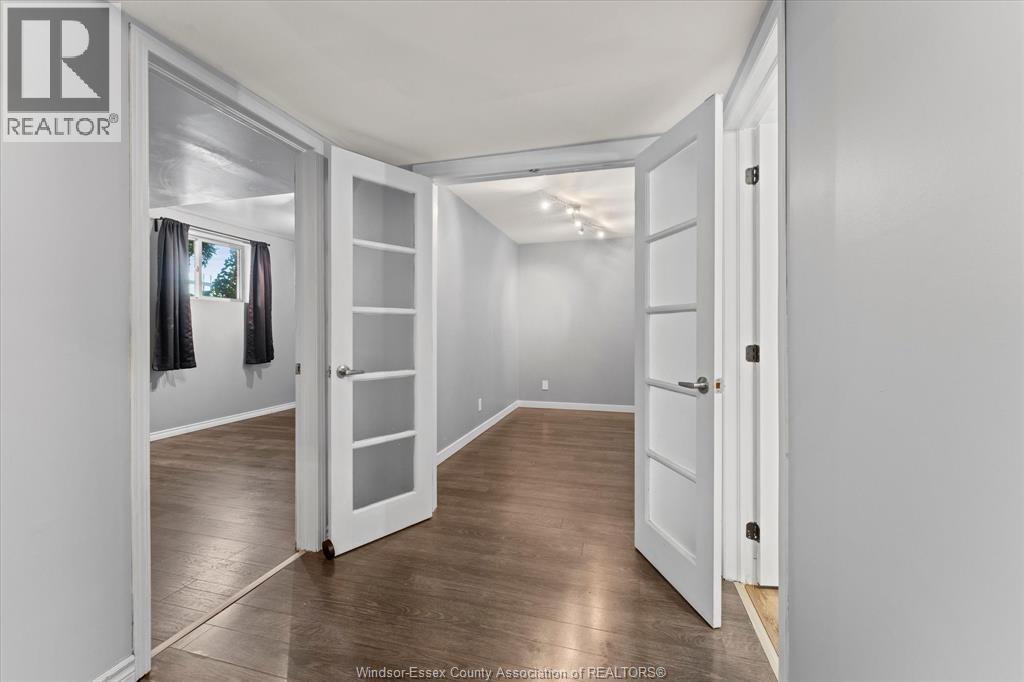 584 PETTYPIECE DRIVE - 26