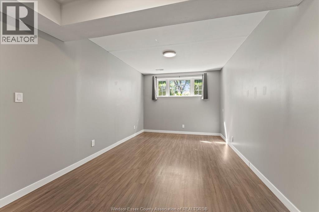584 PETTYPIECE DRIVE - Image 27