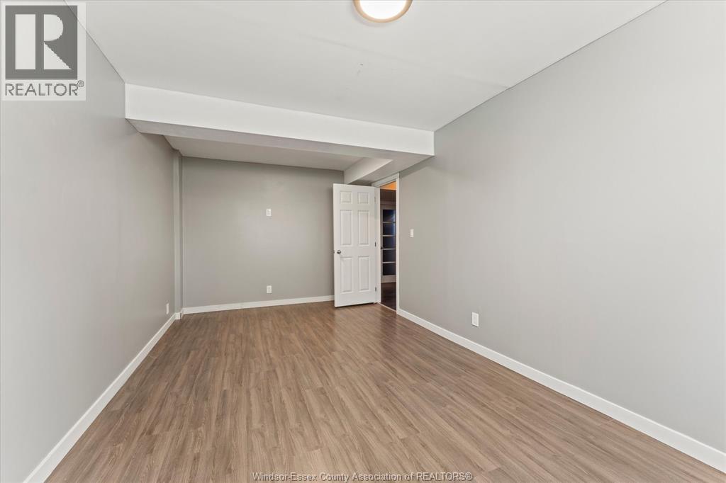 584 PETTYPIECE DRIVE - 28