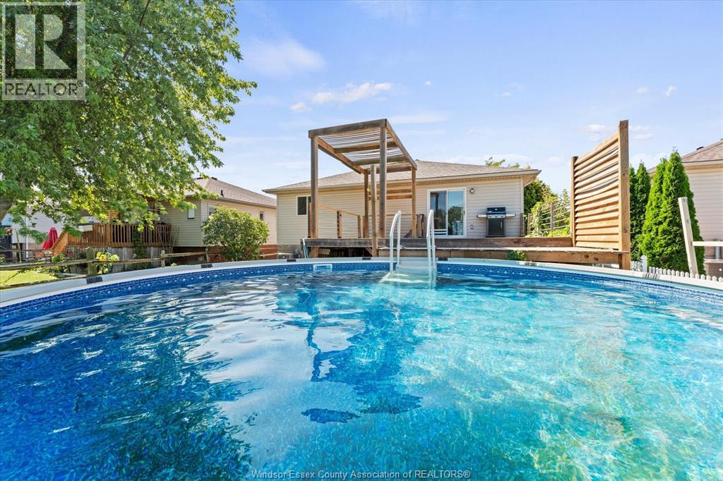 584 PETTYPIECE DRIVE - Image 39