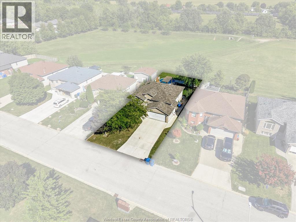 584 PETTYPIECE DRIVE - Image 47
